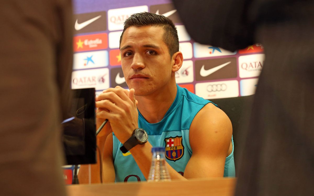 Alexis Sánchez reckons league hopes still alive