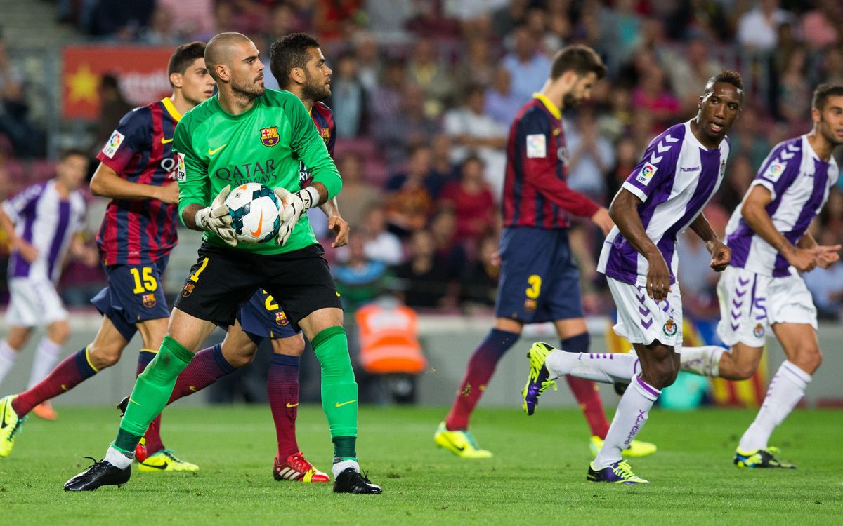 FC Barcelona deny offer to renew Valdés' contract