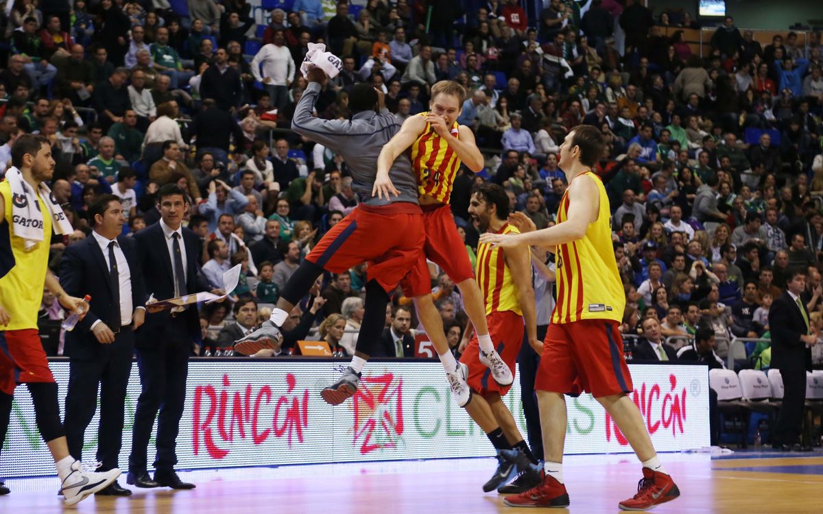 Magical 3-pointers from Jacob Pullen and Brad Oleson in Malaga