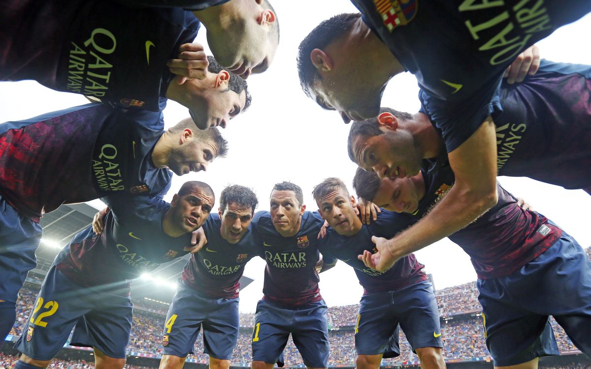 FC Barcelona warning up before the clásico