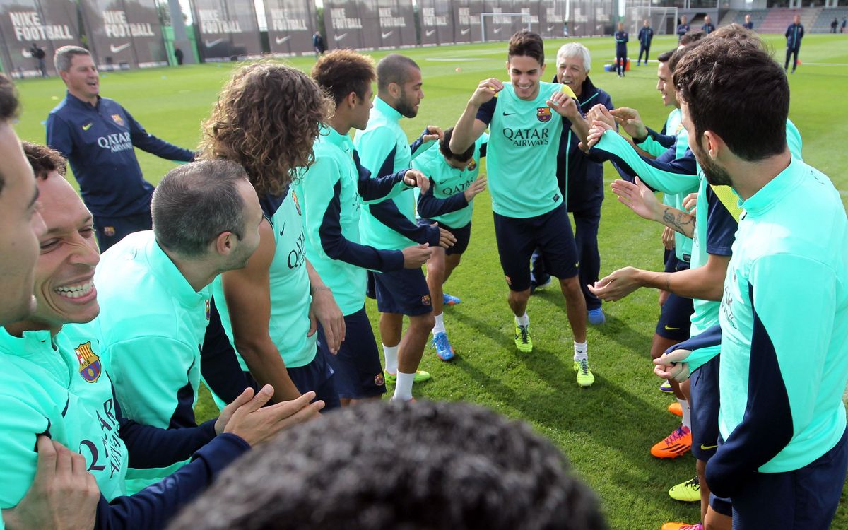 Guard of honour for Bartra