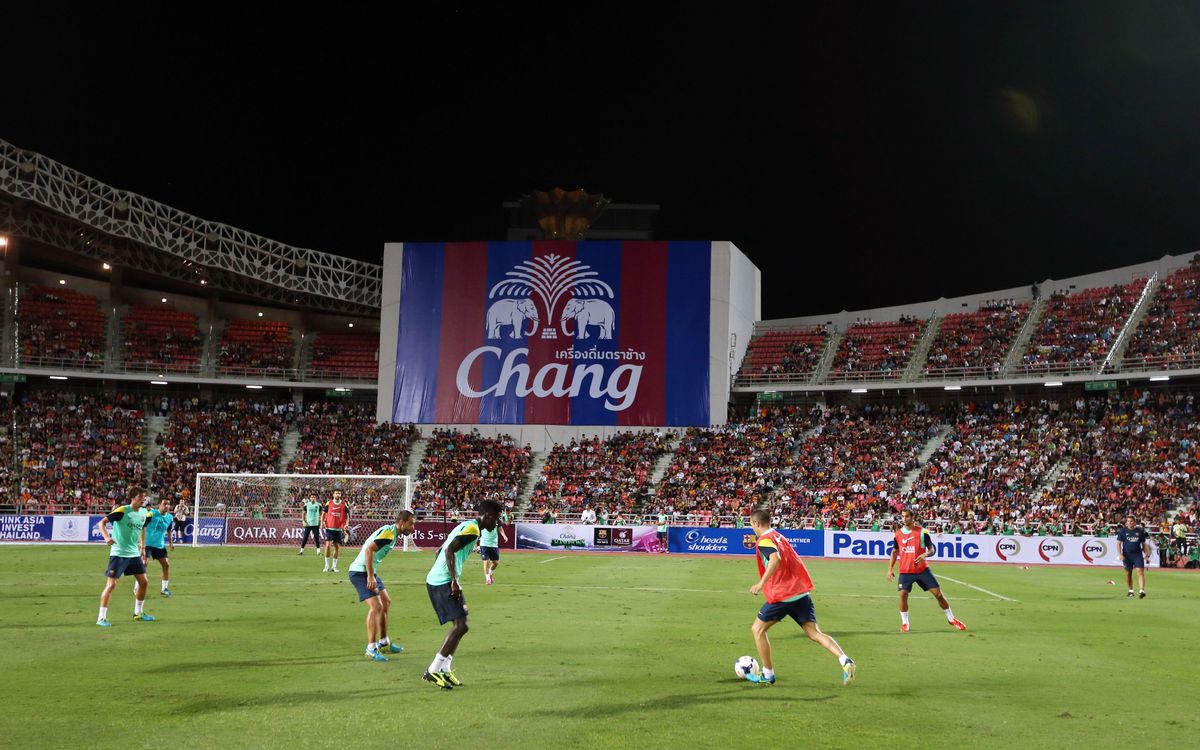 15,000 fans follow this evening's session