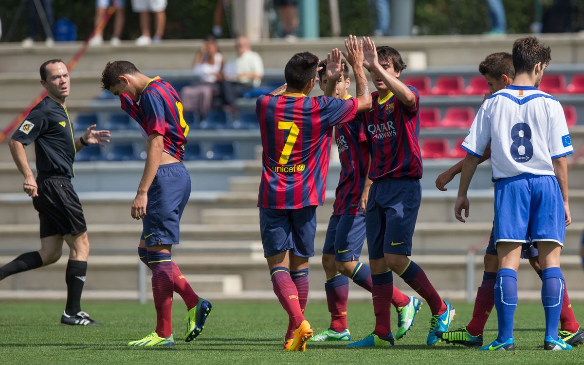 Barça and Ajax kick off the UEFA Youth League at the Mini