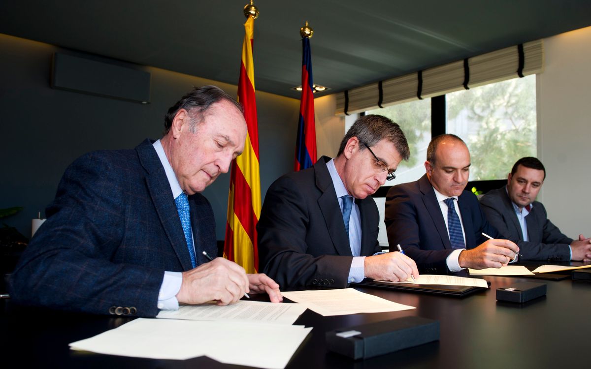 El FC Barcelona i la Federació Catalana de Futbol signen un conveni de col·laboració per donar suport al futbol formatiu català