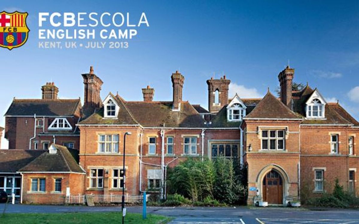 Full English immersion and official training with the best Football