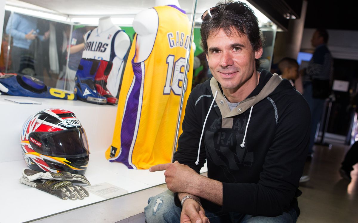 Àlex Crivillé visits Barça Museum