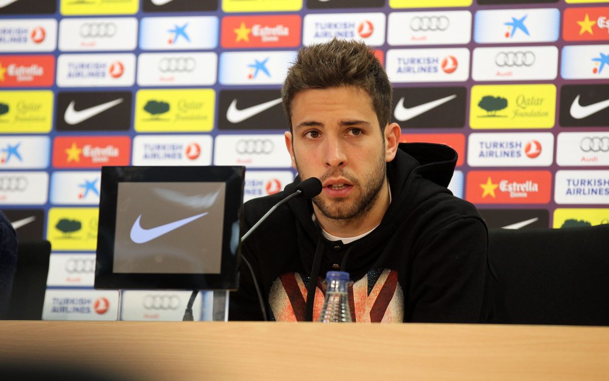 Jordi Alba welcomes new Messi deal
