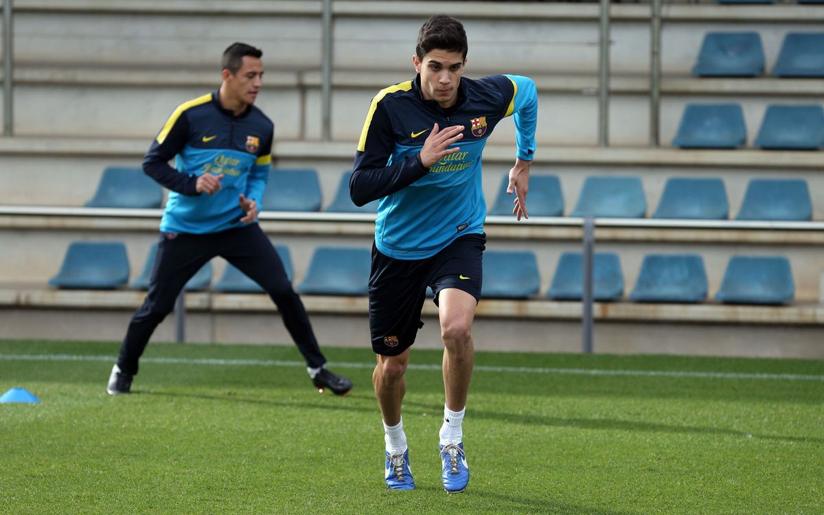 Alexis and Bartra train separately while Adriano has a virus and did not take part
