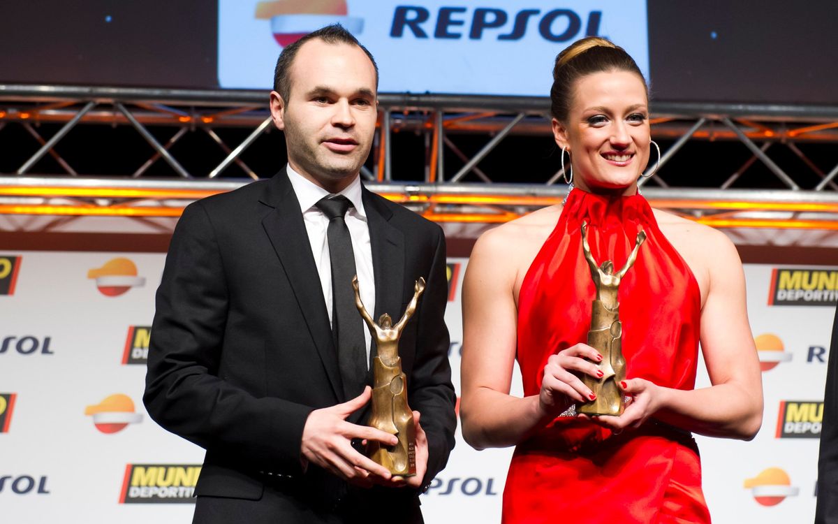 Iniesta wins Mundo Deportivo's 2012 Best Athlete of the Year Award