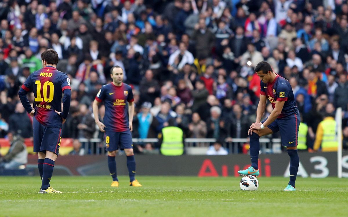 R.Madrid-FC Barcelona: Derrota al Bernabéu (2-1)