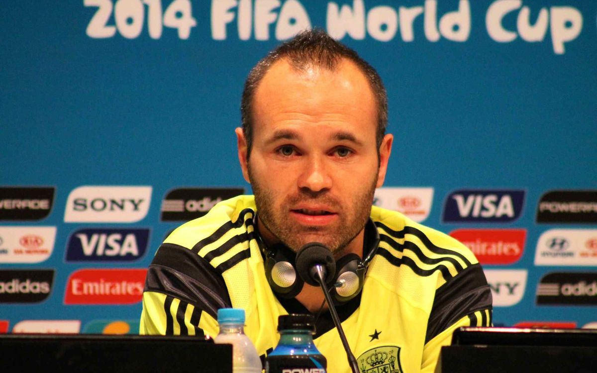 Iniesta: “El partit d’Holanda ha de quedar enrere”