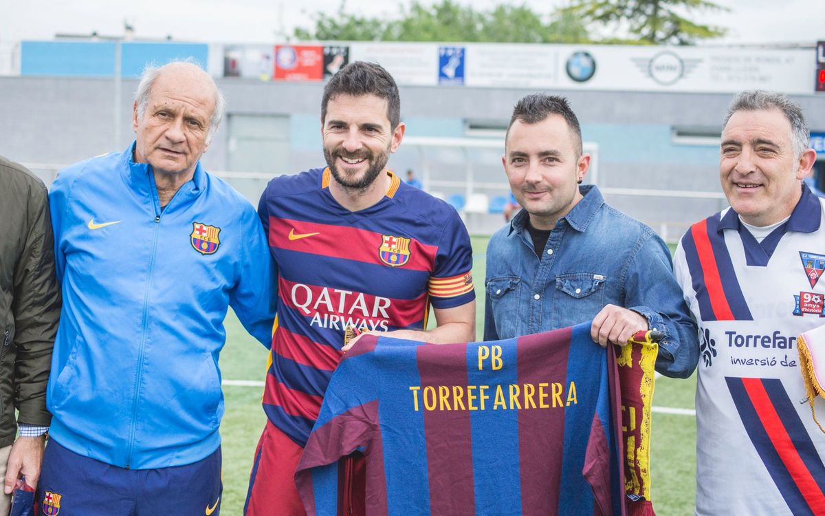 El equipo de la Agrupació Barça Jugadors se enfrenta al de la Peña Barcelonista Torrefarrera