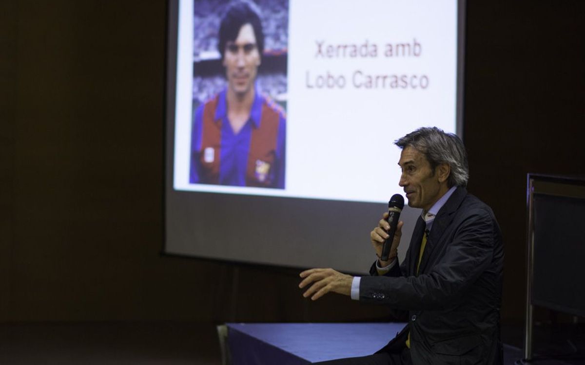 L'humilitat i la superació de les dificultats, dos valors del futbolista segons Lobo Carrasco