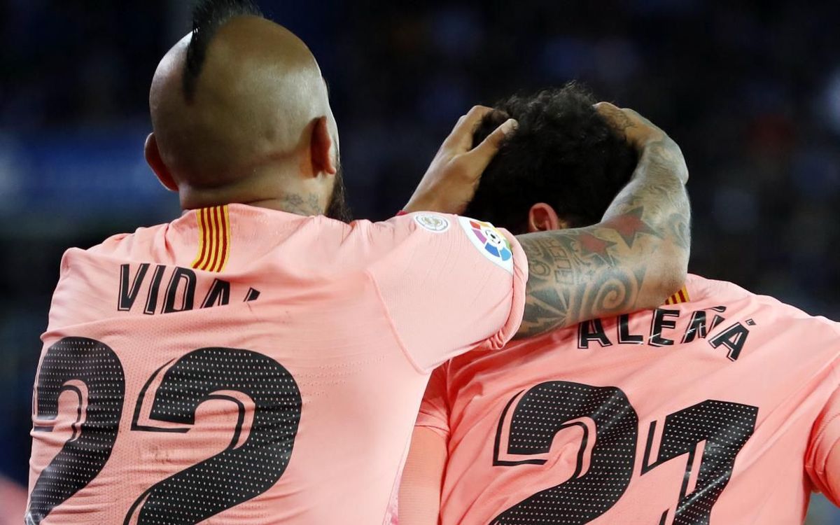 الجانب الأخر من مباراة : برشلونة - ألافيس  Mini_2019-04-24-OTRO-ALAVES-BARCELONA-16