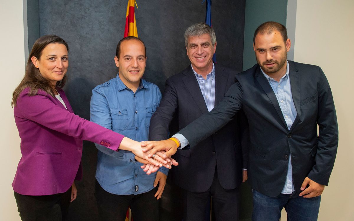 Lluís Cortés signs a new contract as coach of FC Barcelona Women