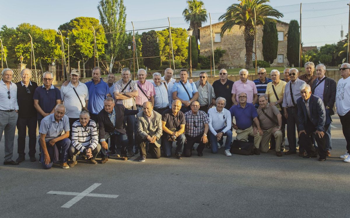 Los exjugadores mayores del primer equipo, juntos a Verona