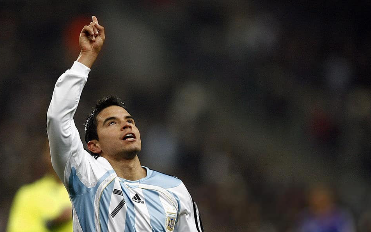 Saviola, el día de su hat-trick también lucia el '7' en la camiseta de Argentina