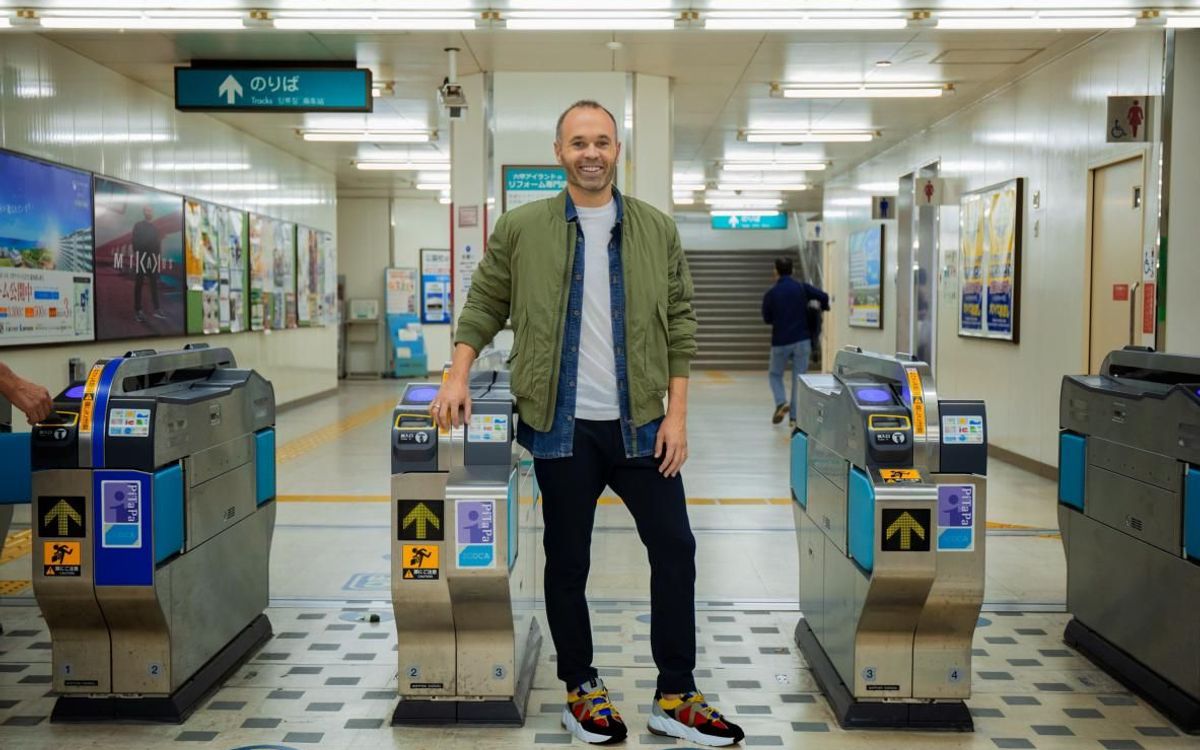 Iniesta, al metro de Japó - SPORTS&LIFE