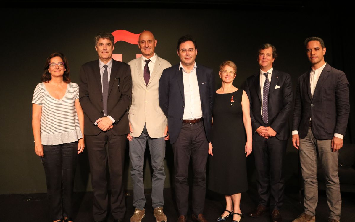 Jordi Moix, William Mannarelli i Teresa Basilio, juntament amb Jorge Toledo Albiñana, Mavisa Carranza i Lluís Gómez