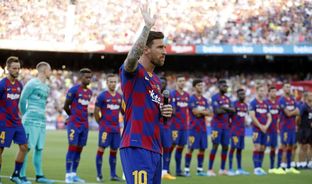 2019/20年バルサ、堂々とお披露目