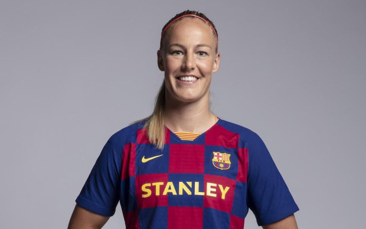 The 29-year old daughter of father (?) and mother(?) Stefanie van der Gragt in 2022 photo. Stefanie van der Gragt earned a  million dollar salary - leaving the net worth at  million in 2022