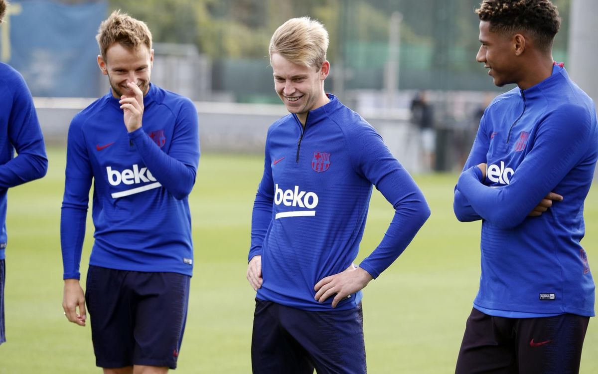 Ter Stegen, Suárez, Aleñá and De Jong, new faces in training