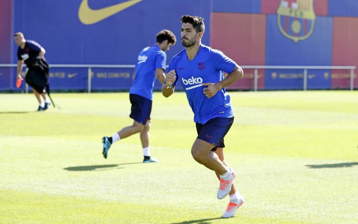 Suárez es quedarà a Barcelona durant l’aturada fent tractament mèdic