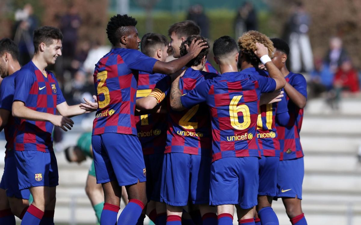 Juvenil A - Stadium Casablanca: Goleada para reencontrarse con la victoria (8-0)