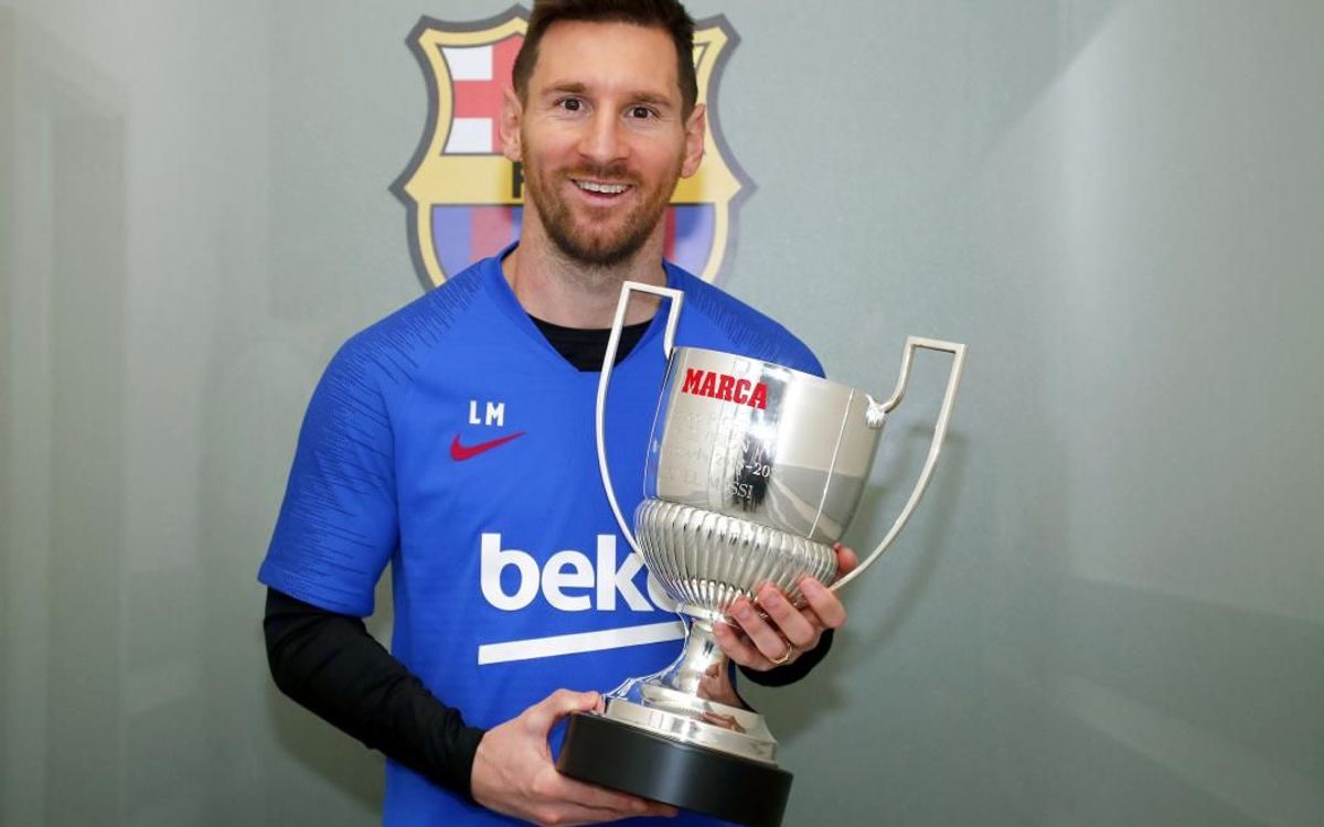 Leo Messi recibe el Pichichi 2018/19