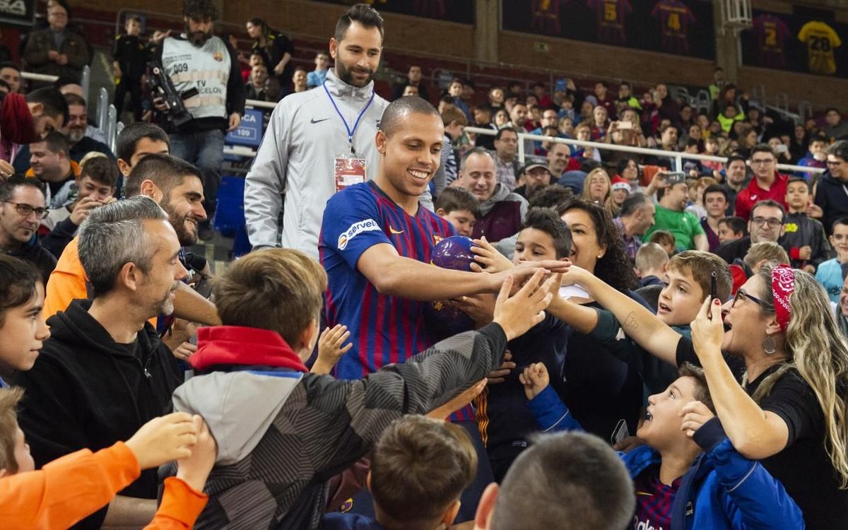 El 2 de enero, entrenamiento de puertas abiertas y Fiesta del Futsal