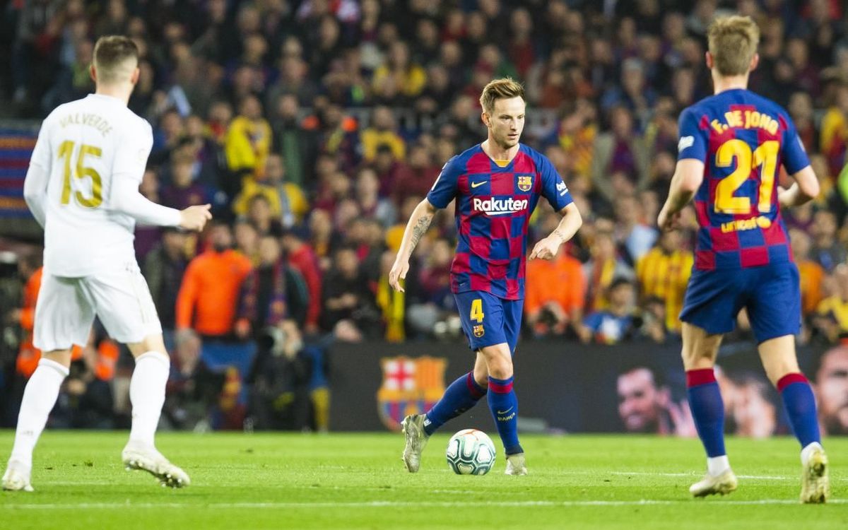صور مباراة : برشلونة - ريال مدريد 0-0 ( 18-12-2019 )  Mini_2019-12-18_FCBvsMADRID_28