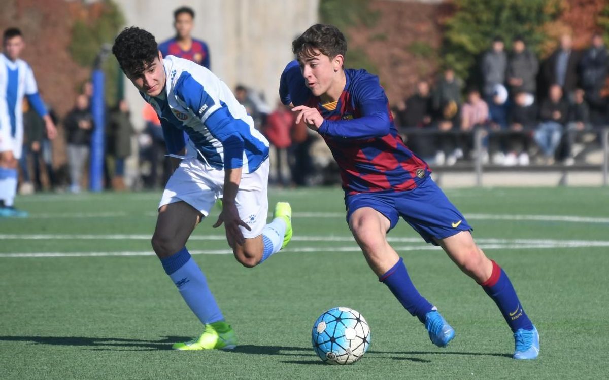 El Cadete A gana el derbi y es más líder