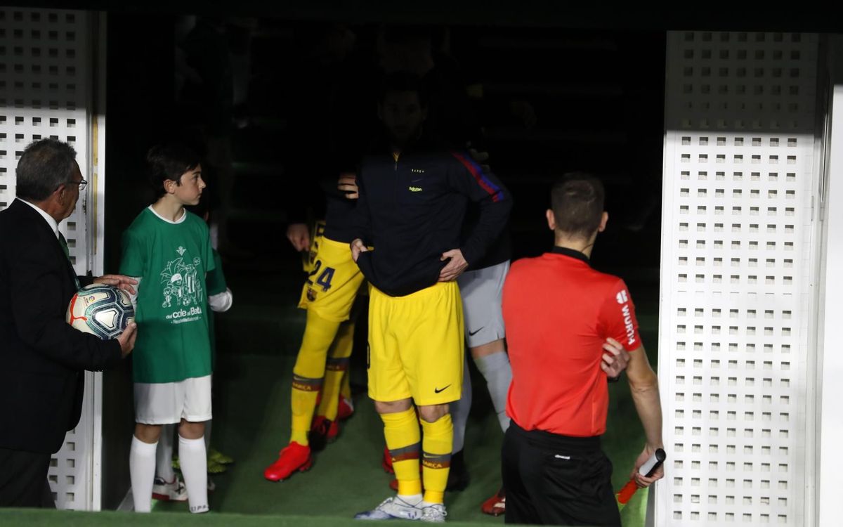 صور مباراة : بيتيس - برشلونة 2-3 ( 09-02-2020 ) Mini_2020-02-10-OTRO-BETIS-BARCELONA-13