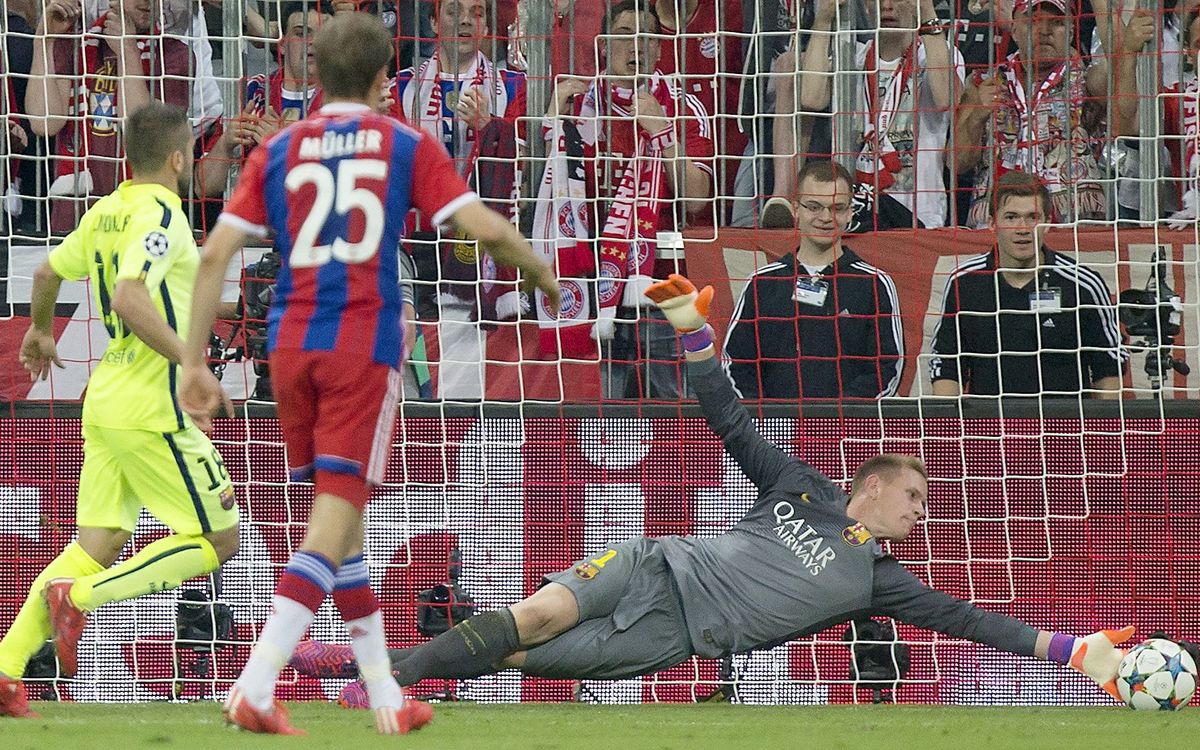 Una parada siempre recordada en la vuelta de semifinales de la Champions 2014/15 ante el Bayern de Múnich