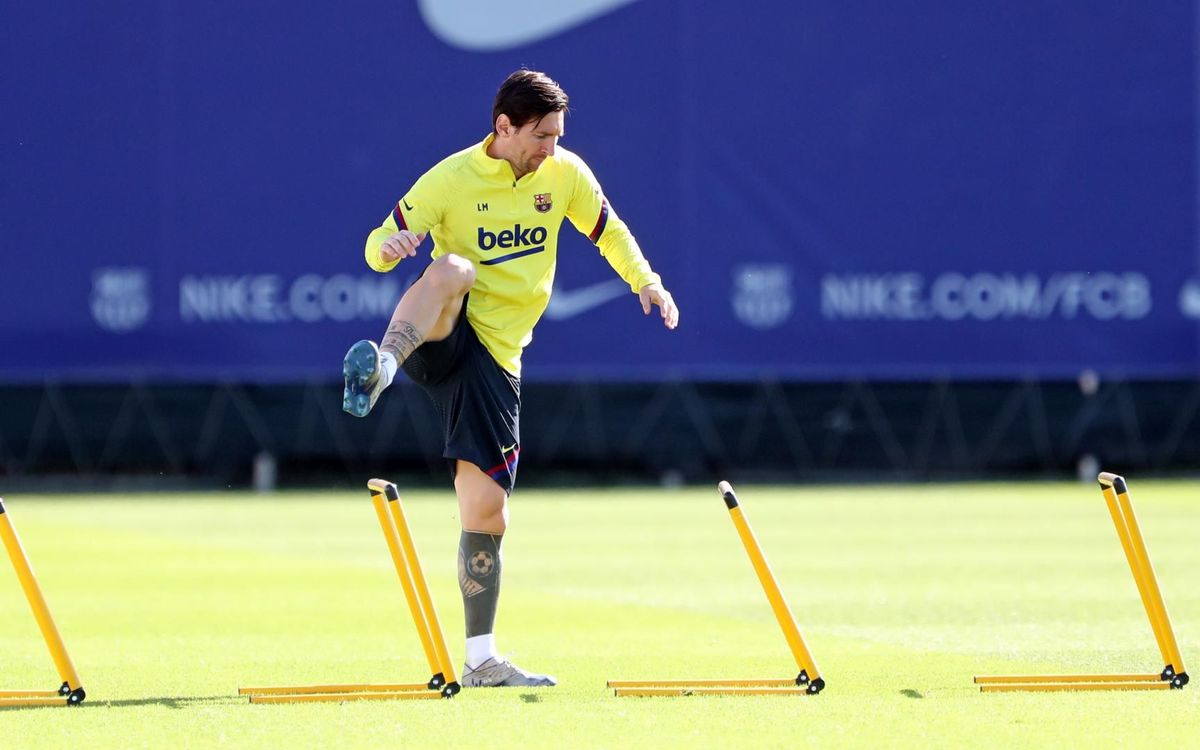 Messi, à l'entraînement à la Ciutat Esportiva, tout seul