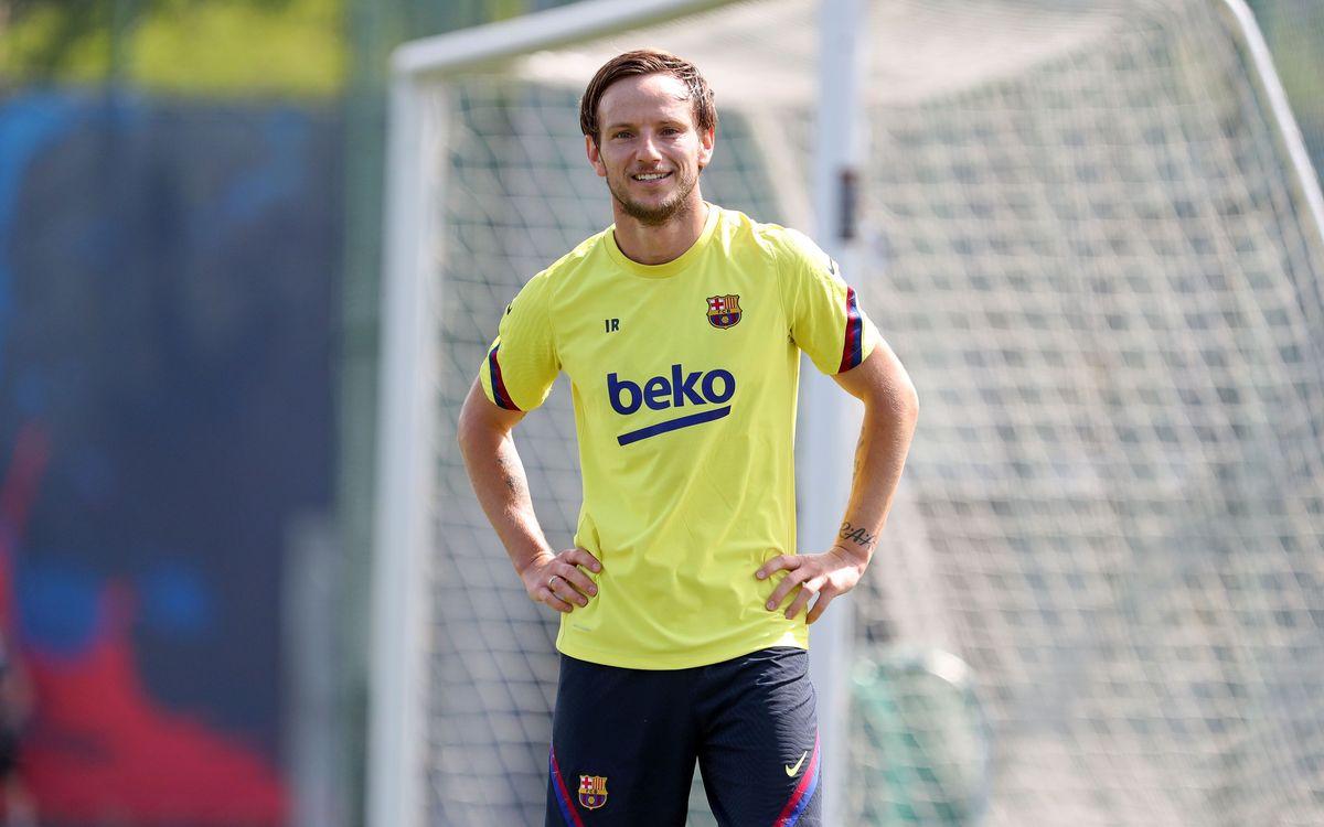 Rakitic thrilled 'to pass to a person instead of a wall'