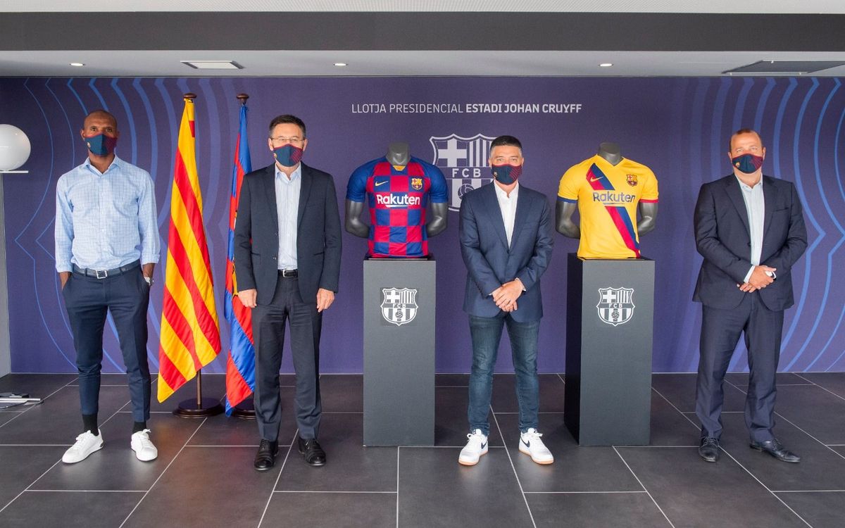 García Pimienta firma su renovación de contrato