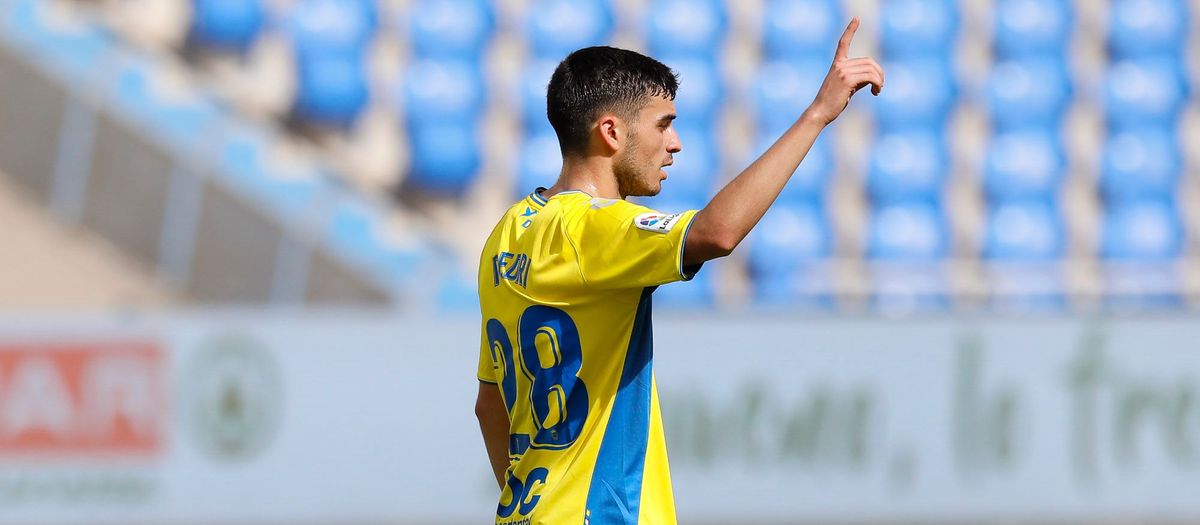 Pedri se despide del Las Palmas con gol