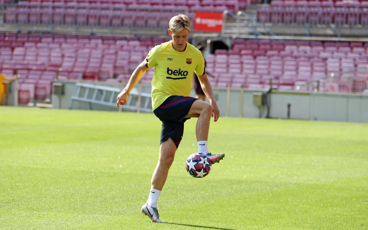 Entrenamiento en el Camp Nou