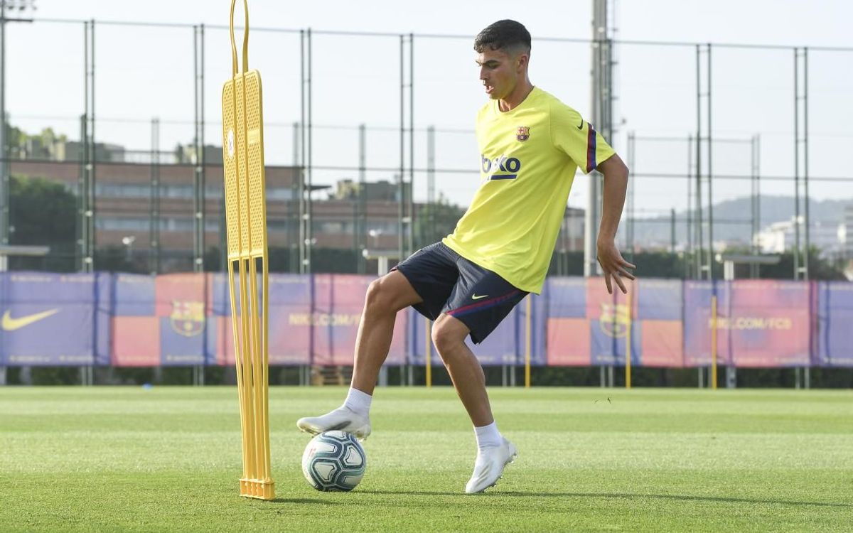 First pre-season training session for six players