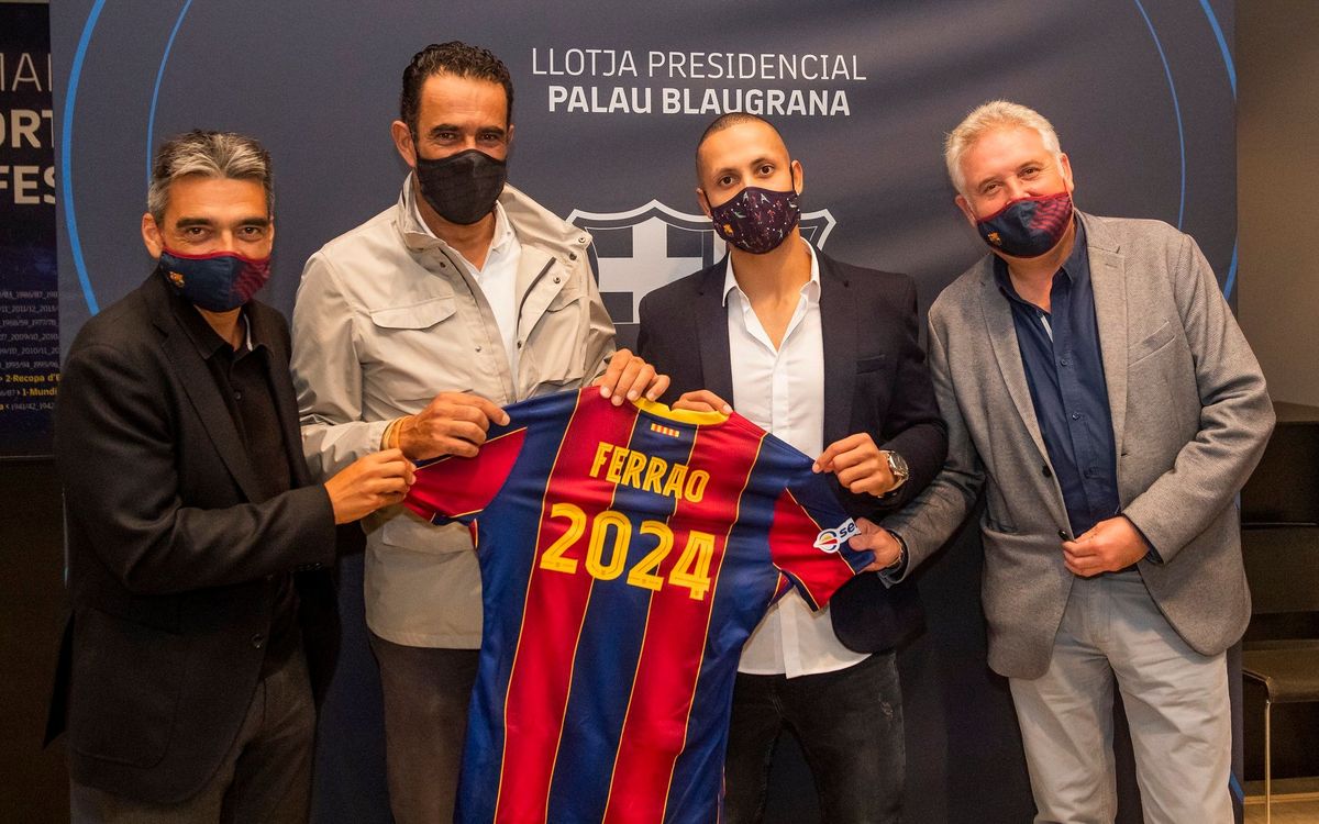 Ferrao renueva hasta 2024