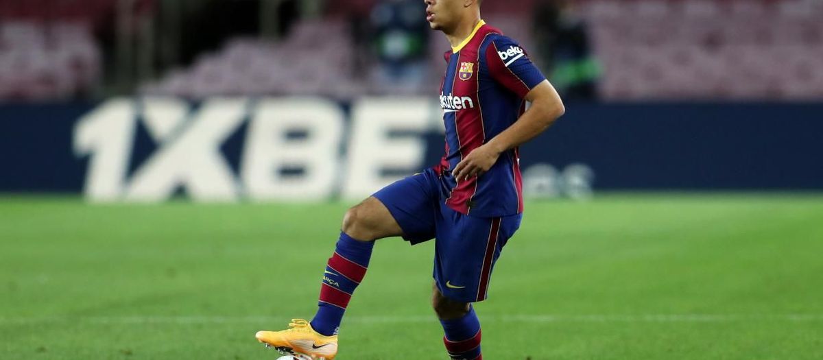Sergiño Dest debuta con el Barça