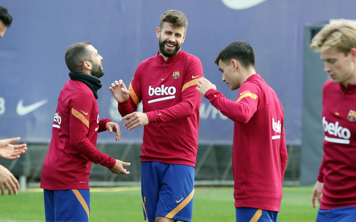 23 man FC Barcelona squad for the visit of Betis