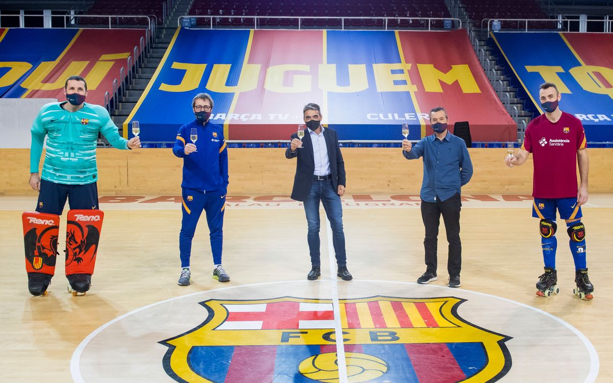 Brindis antes de un pequeño descanso para celebrar la Navidad