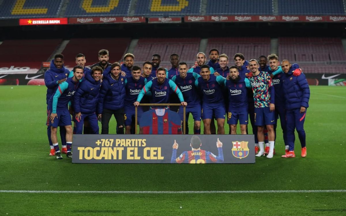 Leo Messi honoured at Camp Nou for his record appearances