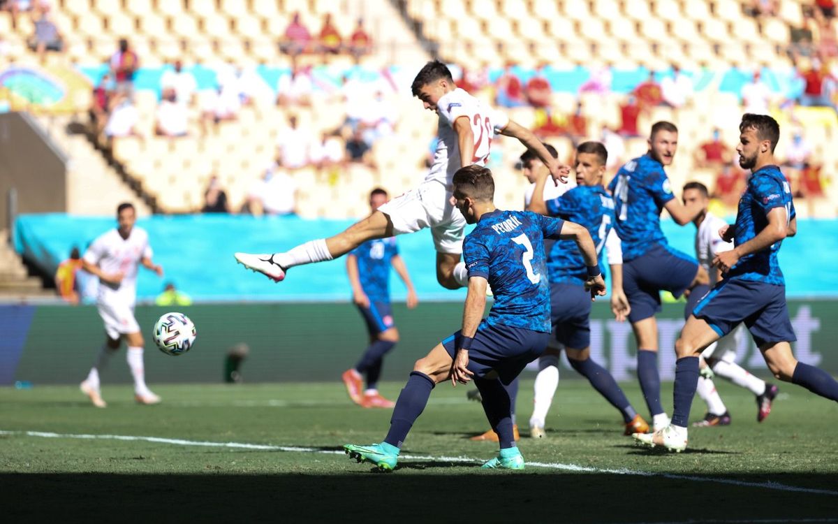 Espanya es classifica pels vuitens de final de l'Eurocopa