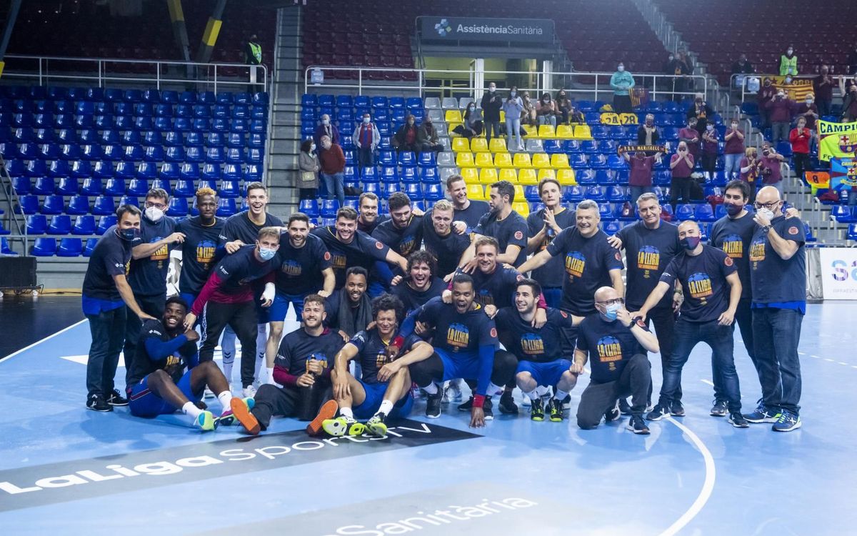 mini_CelebraciPistaHandbol_pic_2021-04-19_fcbhandbolvspuentegenil_88