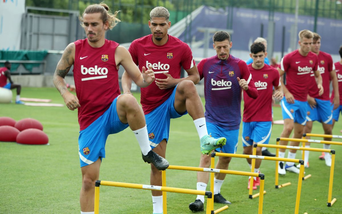 تدريبات الفريق بعد العودة إلى برشلونة 06-08-2021 2021-08-06-ENTRENO-44-min