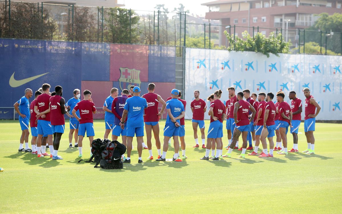 إستعدادات برشلونة لمباراة غامبر  2021-08-07-ENTRENO-69-min