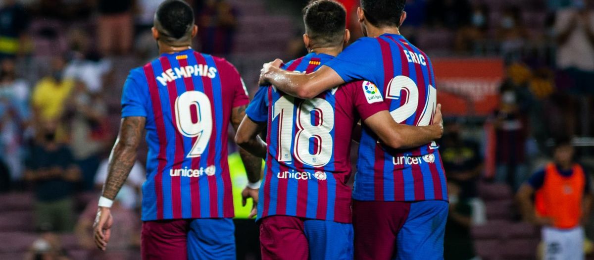 Eric Garcia, Memphis and Royal on their first few weeks